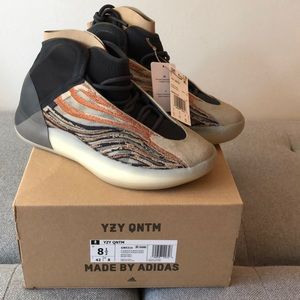 YEEZY QNTM (quantum) flash orange men’s size 8 1/2